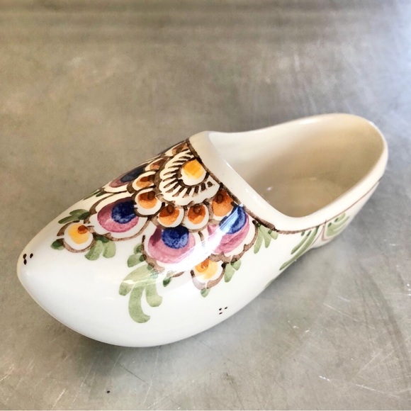 ⭐️Delft⭐️Handpainted Ceramic 4.5" Dutch Clog Home Decor Trinket Box Collectible - Picture 2 of 6